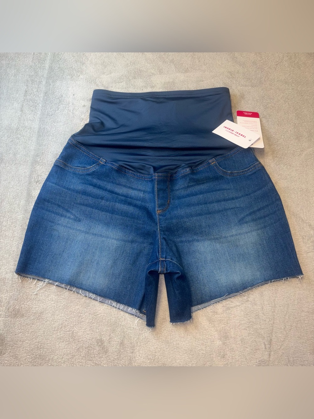 Ingrid & Isabel Maternity Over Belly Jean Shorts Size Small NWT
